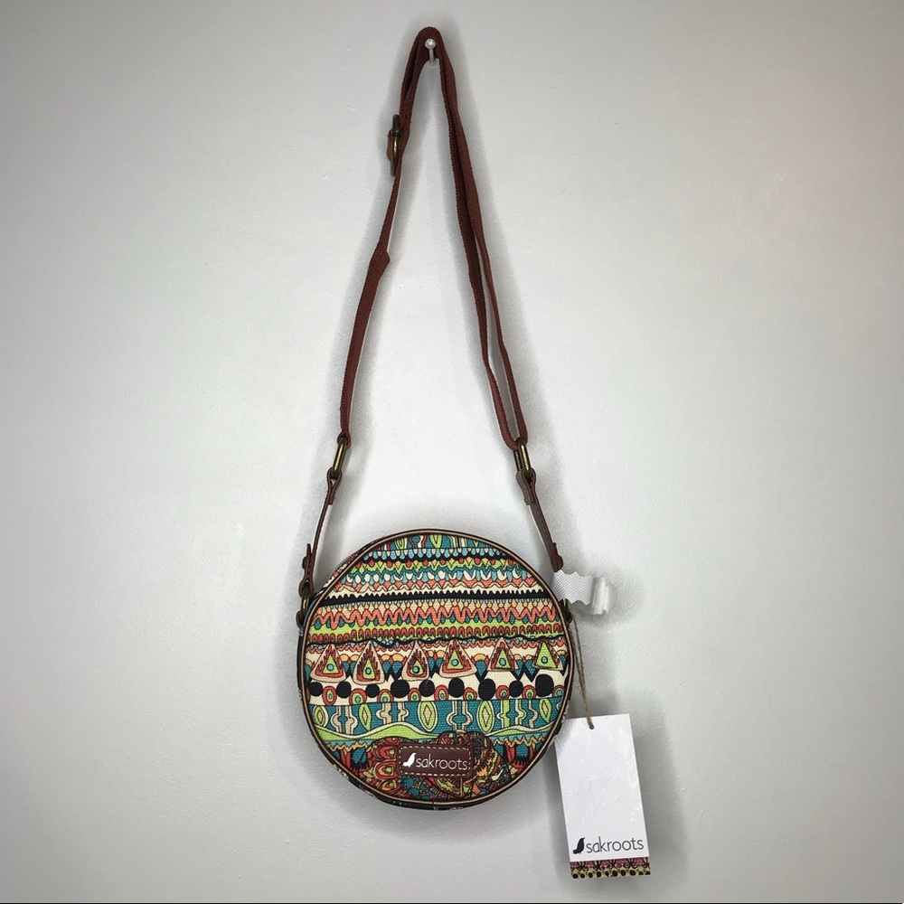 👛 NWT Sakroots Artsy Boho Crossbody 👛